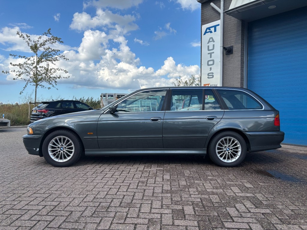 BMW-5-SERIE-525I