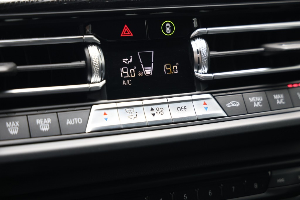 BMW-1-SERIE-118i M-Sport Aut. NAP/Pano/Stoelvw/Cam/Trekhaak