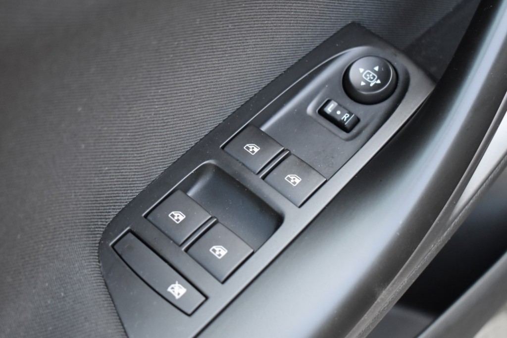 OPEL-ASTRA-1.0 5DRS. EDITION / PCD V+A / APPLE CARPLAY+NAVI / ECC