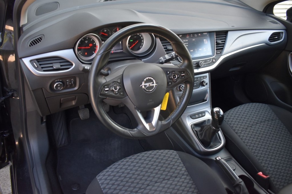 OPEL-ASTRA-1.0 5DRS. EDITION / PCD V+A / APPLE CARPLAY+NAVI / ECC