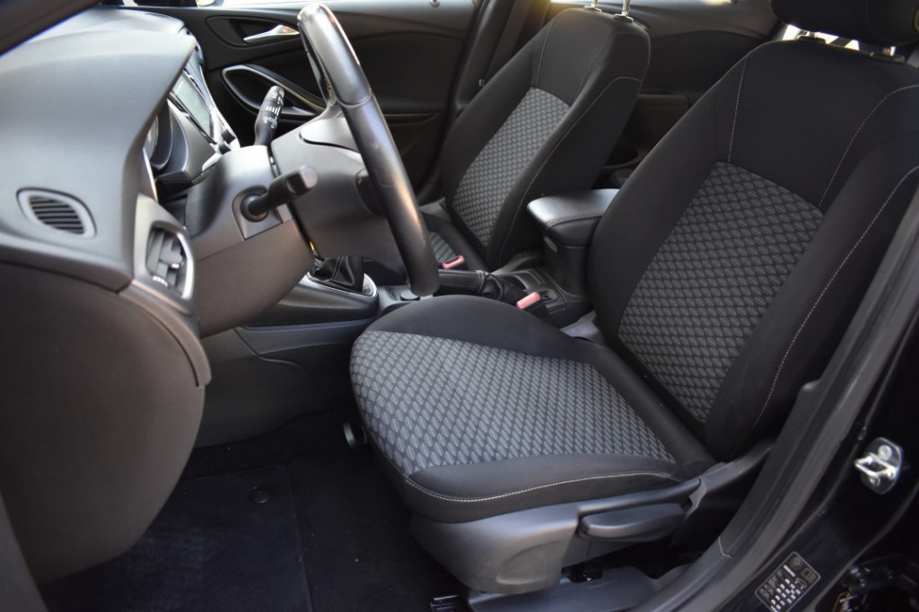 OPEL-ASTRA-1.0 5DRS. EDITION / PCD V+A / APPLE CARPLAY+NAVI / ECC