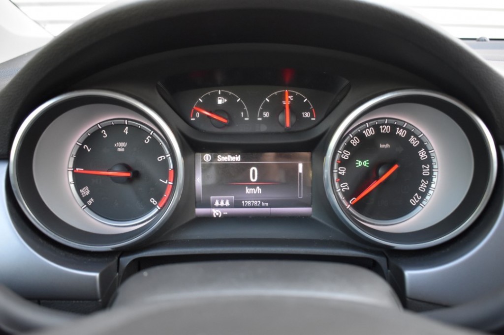 OPEL-ASTRA-1.0 5DRS. EDITION / PCD V+A / APPLE CARPLAY+NAVI / ECC