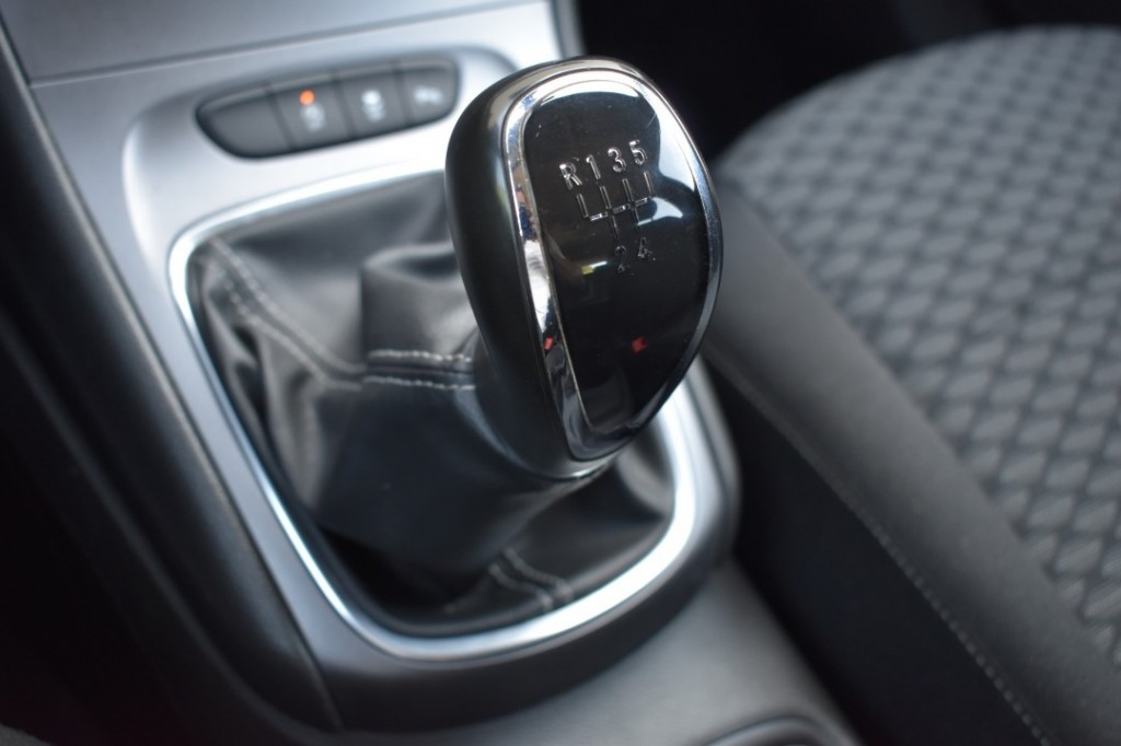 OPEL-ASTRA-1.0 5DRS. EDITION / PCD V+A / APPLE CARPLAY+NAVI / ECC