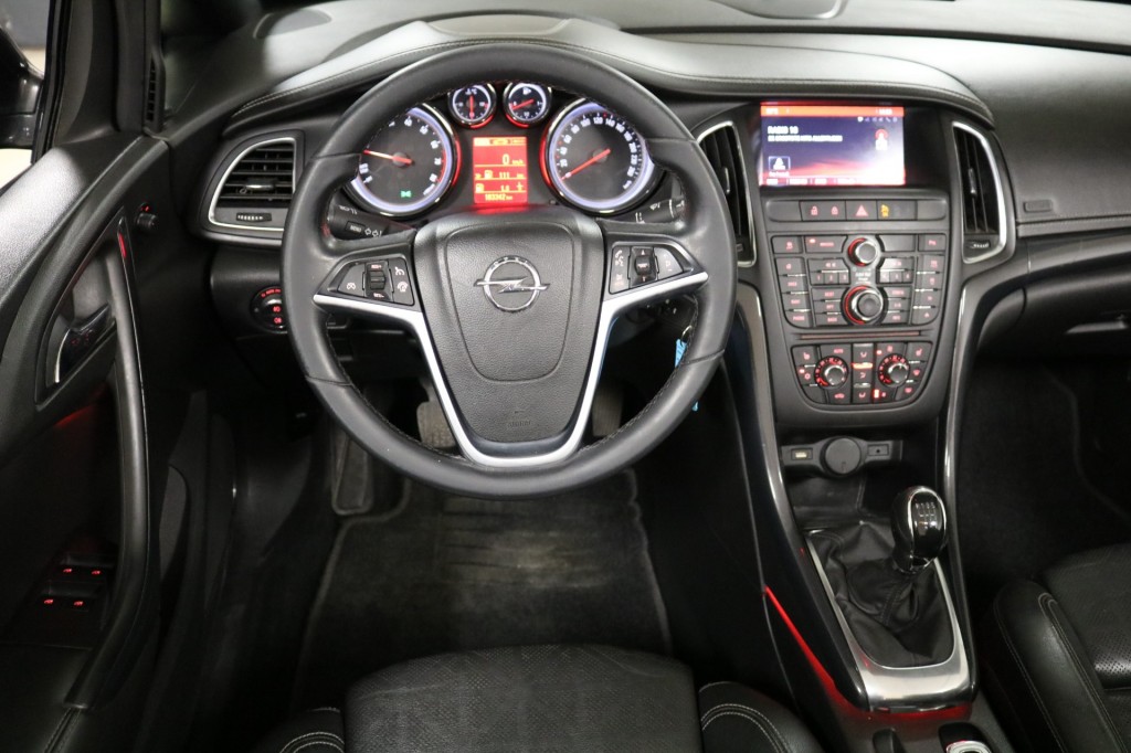 OPEL-CASCADA-1.4 Turbo ecoFLEX Cosmo  (Bak Gereviseerd met koppeling en Vliegwiel)