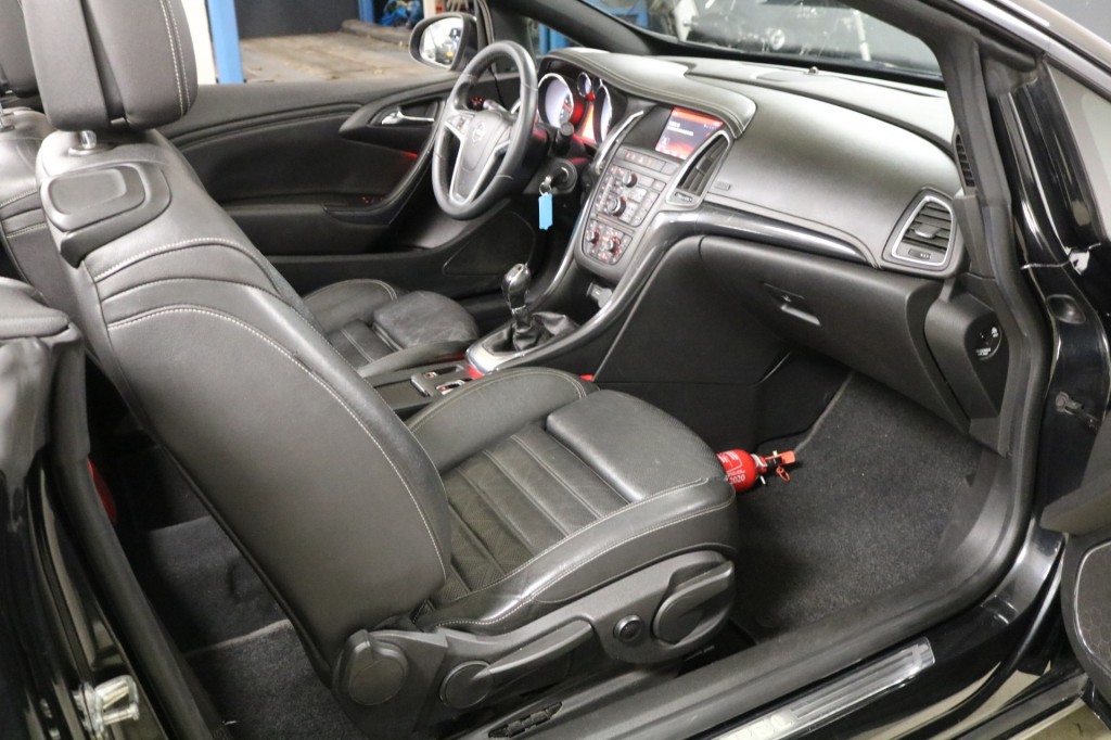 OPEL-CASCADA-1.4 Turbo ecoFLEX Cosmo  (Bak Gereviseerd met koppeling en Vliegwiel)