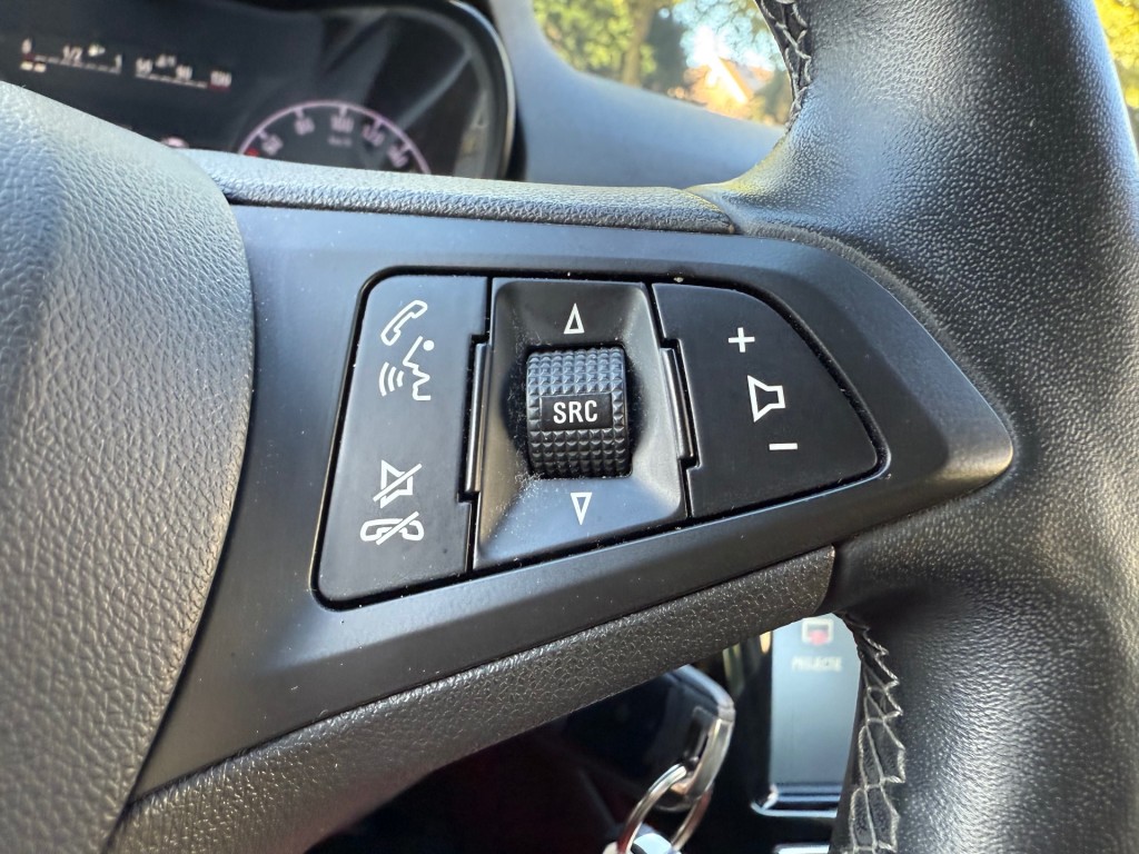 OPEL-CORSA-E-1.4 INNOVATION AUTOMAAT BJ.2016 CAMERA CRUISE