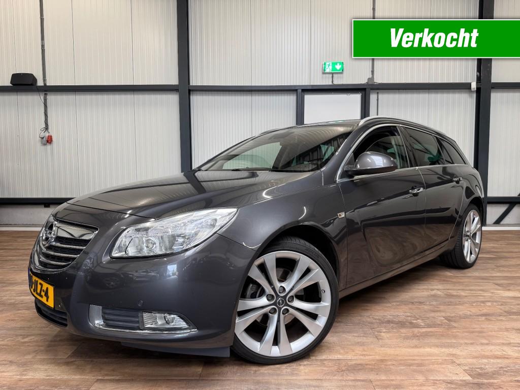 OPEL-INSIGNIA-Sports Tourer 1.6 T Cosmos / CLIMA / CRUISE / LM 20/ NAVI / PDC