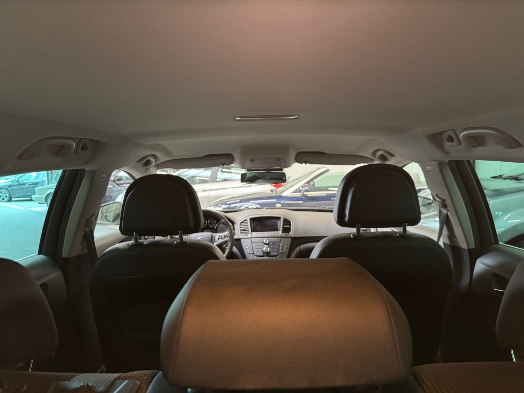 OPEL-INSIGNIA-Sports Tourer 1.6 T Cosmos / CLIMA / CRUISE / LM 20/ NAVI / PDC