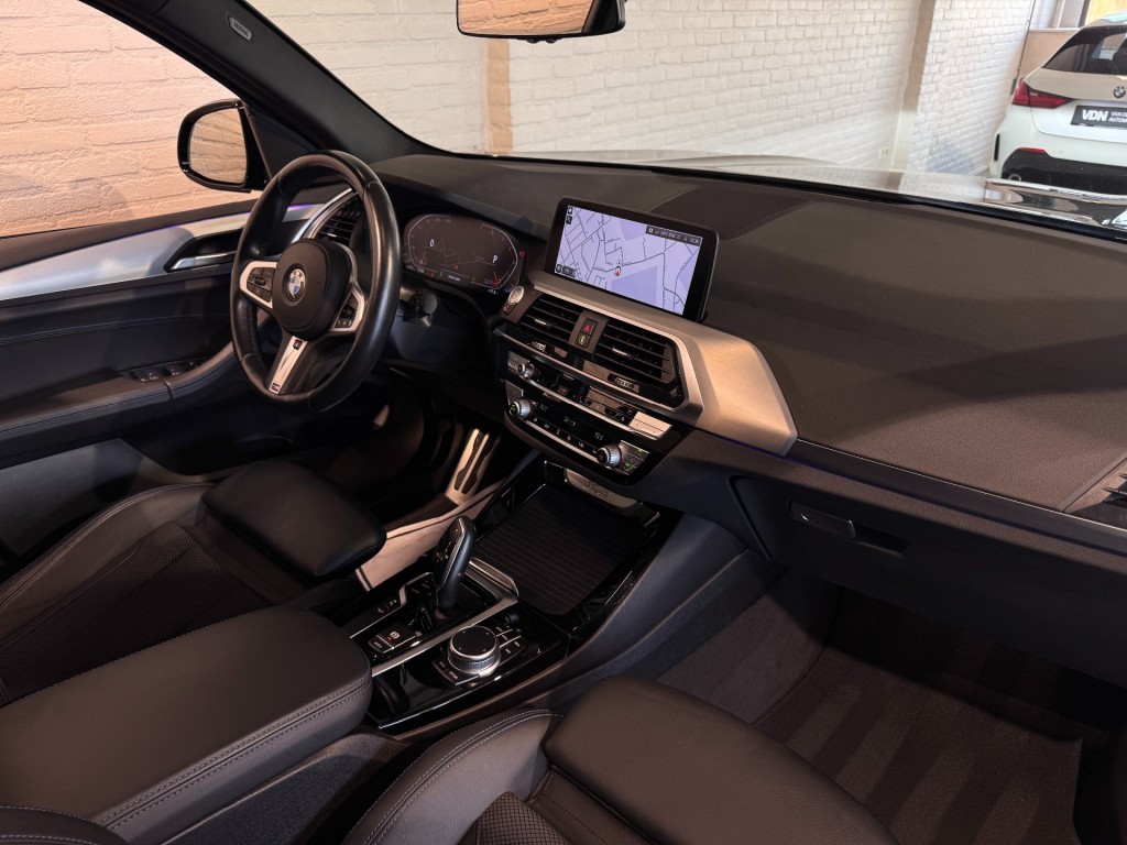 BMW-X3-xDrive20i High Executive M-Sport Pano Trekhaak Camera 20''