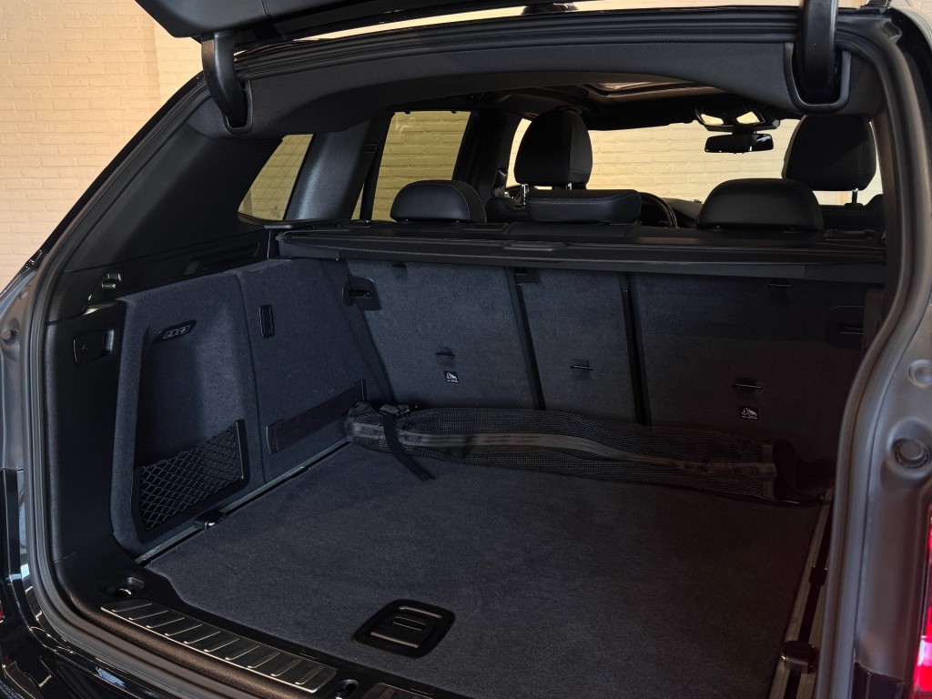 BMW-X3-xDrive20i High Executive M-Sport Pano Trekhaak Camera 20''