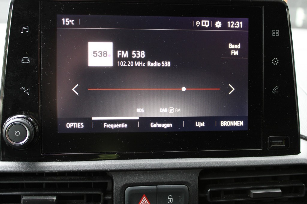 OPEL-COMBO-1.5D L1H1 EDITION 130PK AUTOMAAT Navi PDC Carplay Keyless