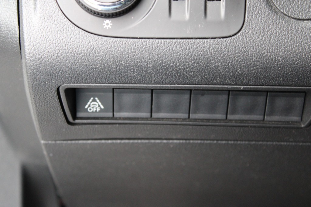 OPEL-COMBO-1.5D L1H1 EDITION 130PK AUTOMAAT Navi PDC Carplay Keyless