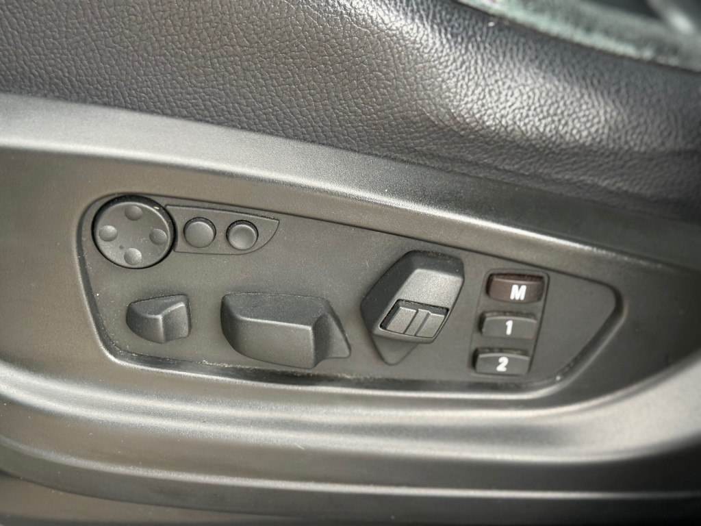 BMW-X5-XDRIVE30d BLP HIGH EXE AUTOMAAT / AIRCO NAVI PANO PDC LEER DAB TREKHAAK