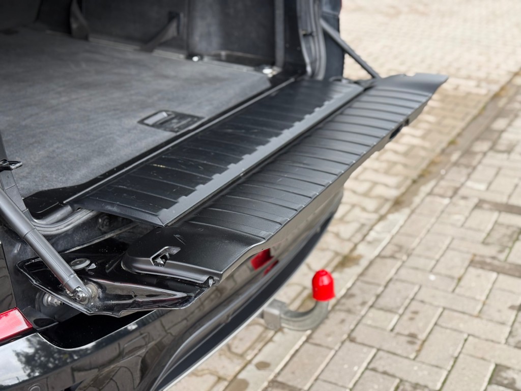 BMW-X5-XDRIVE30d BLP HIGH EXE AUTOMAAT / AIRCO NAVI PANO PDC LEER DAB TREKHAAK