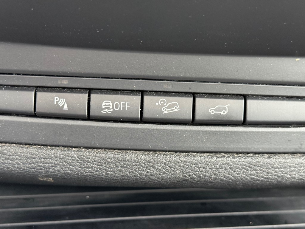 BMW-X5-XDRIVE30d BLP HIGH EXE AUTOMAAT / AIRCO NAVI PANO PDC LEER DAB TREKHAAK