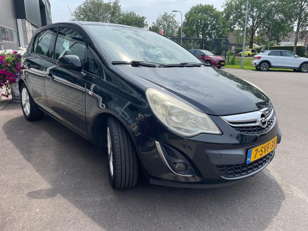 OPEL-CORSA-1.2-16V COSMO