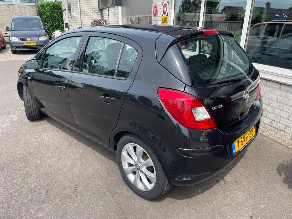 OPEL-CORSA-1.2-16V COSMO