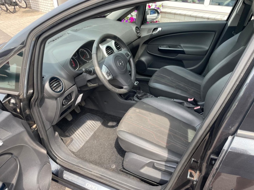 OPEL-CORSA-1.2-16V COSMO