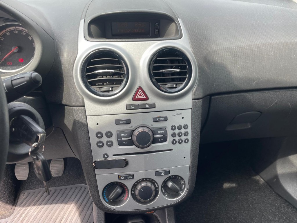 OPEL-CORSA-1.2-16V COSMO