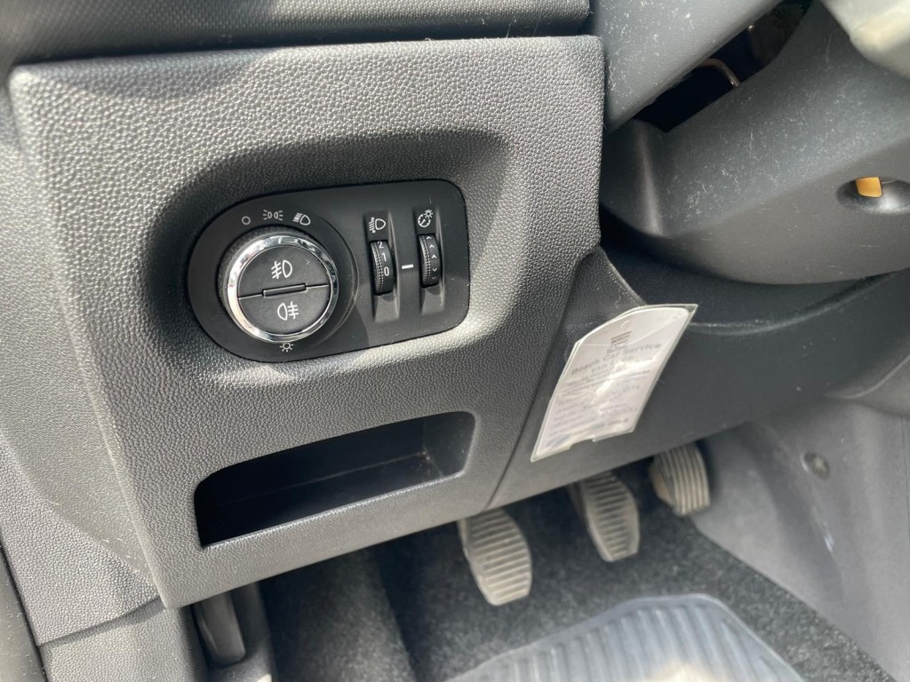 OPEL-CORSA-1.2-16V COSMO