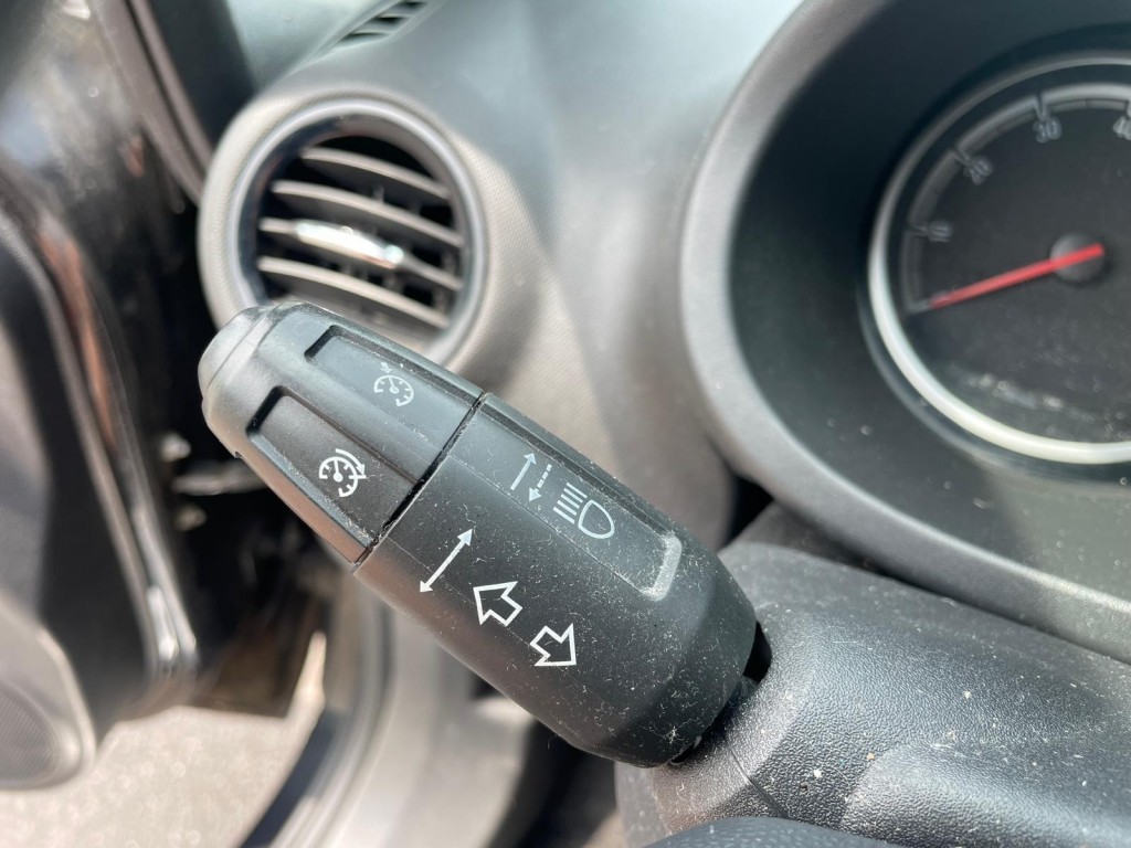 OPEL-CORSA-1.2-16V COSMO