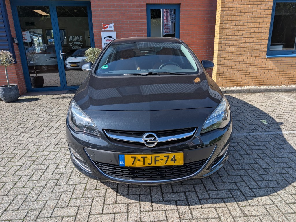 OPEL-ASTRA-1.6 TURBO SPORT, Airco, Cruise, PDC v+a, Trekhaak