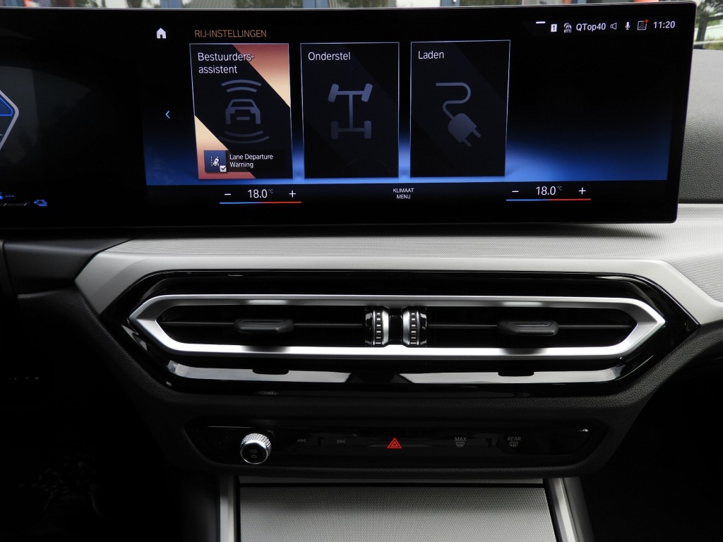 BMW-3-SERIE-320E PLUG-IN HYBRID WIDESCREEN NIEUW MODEL