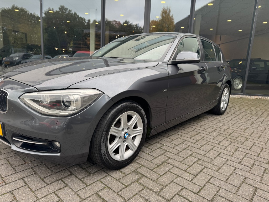 BMW-1-SERIE-118i 170pk Sportline,Leer,Xenon,Navi,Clima,Cruise,Dealer OH