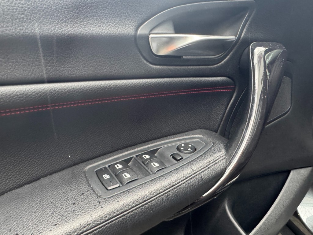 BMW-1-SERIE-118i 170pk Sportline,Leer,Xenon,Navi,Clima,Cruise,Dealer OH