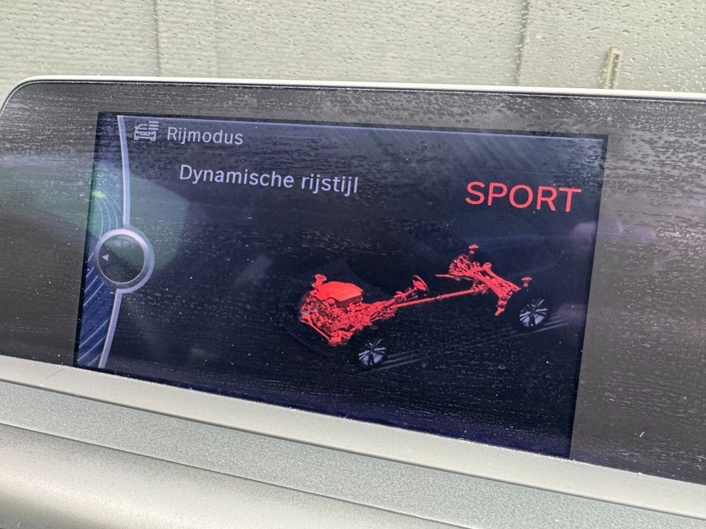 BMW-1-SERIE-118i 170pk Sportline,Leer,Xenon,Navi,Clima,Cruise,Dealer OH