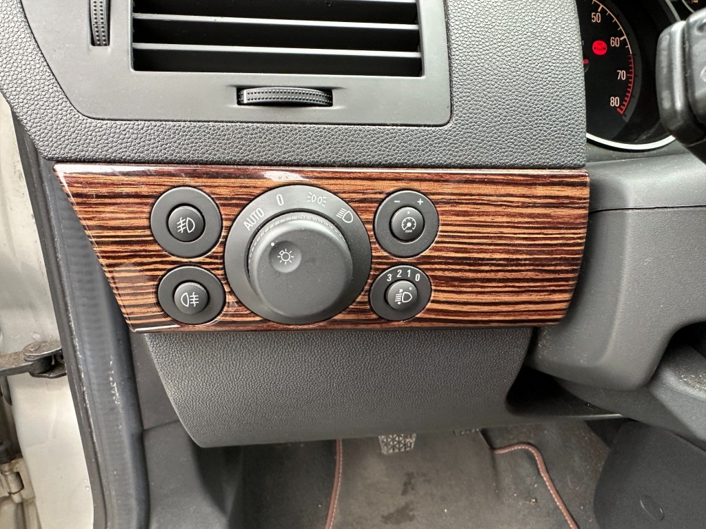 OPEL-ASTRA-Cabriolet 1.8 Cosmo Navigatie Leder stoelverw.