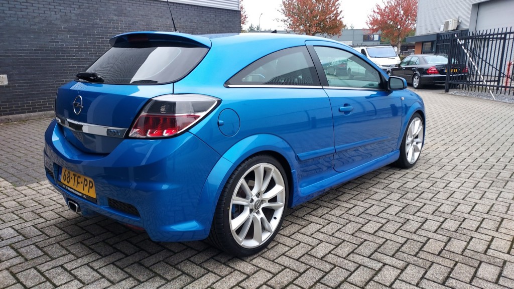 OPEL-ASTRA-2.0 OPC 177kW / met Nieuwe Distributieriem en APK