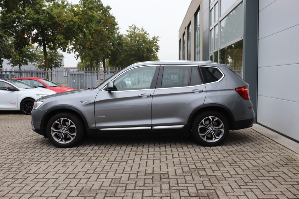 BMW-X3-XDRIVE 20I HIGH EXECUTIVE AUT/HEAD.UP/KEYLESS/ADAP.CR/LANEW.