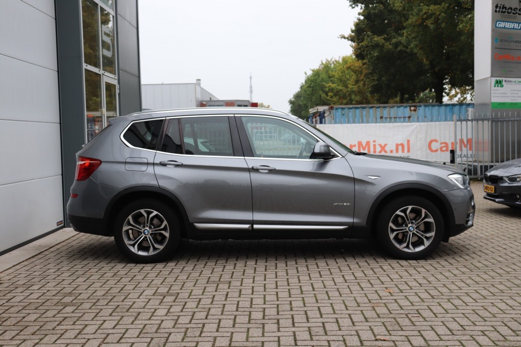BMW-X3-XDRIVE 20I HIGH EXECUTIVE AUT/HEAD.UP/KEYLESS/ADAP.CR/LANEW.