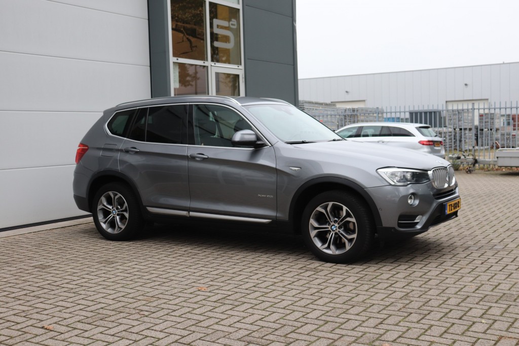 BMW-X3-XDRIVE 20I HIGH EXECUTIVE AUT/HEAD.UP/KEYLESS/ADAP.CR/LANEW.