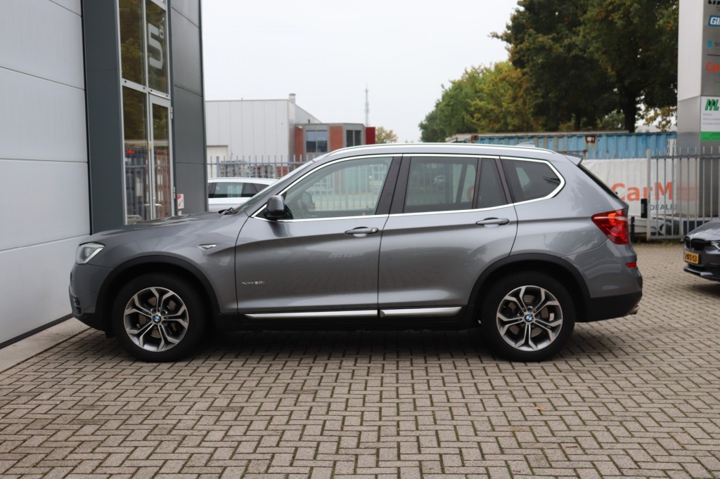 BMW-X3-XDRIVE 20I HIGH EXECUTIVE AUT/HEAD.UP/KEYLESS/ADAP.CR/LANEW.