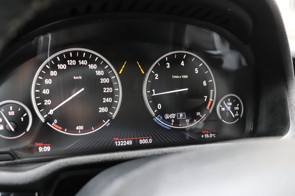 BMW-X3-XDRIVE 20I HIGH EXECUTIVE AUT/HEAD.UP/KEYLESS/ADAP.CR/LANEW.