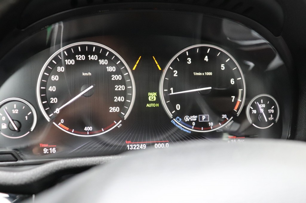 BMW-X3-XDRIVE 20I HIGH EXECUTIVE AUT/HEAD.UP/KEYLESS/ADAP.CR/LANEW.