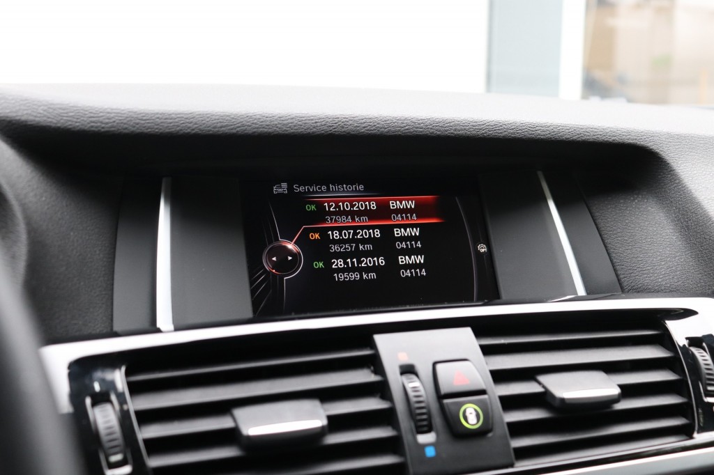 BMW-X3-XDRIVE 20I HIGH EXECUTIVE AUT/HEAD.UP/KEYLESS/ADAP.CR/LANEW.