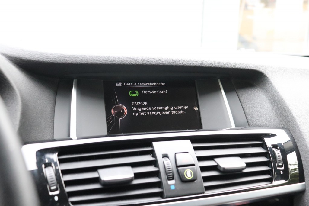 BMW-X3-XDRIVE 20I HIGH EXECUTIVE AUT/HEAD.UP/KEYLESS/ADAP.CR/LANEW.