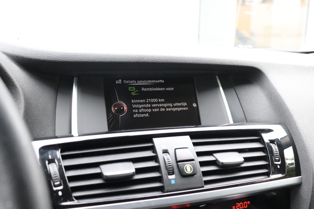 BMW-X3-XDRIVE 20I HIGH EXECUTIVE AUT/HEAD.UP/KEYLESS/ADAP.CR/LANEW.