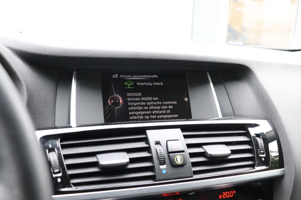 BMW-X3-XDRIVE 20I HIGH EXECUTIVE AUT/HEAD.UP/KEYLESS/ADAP.CR/LANEW.