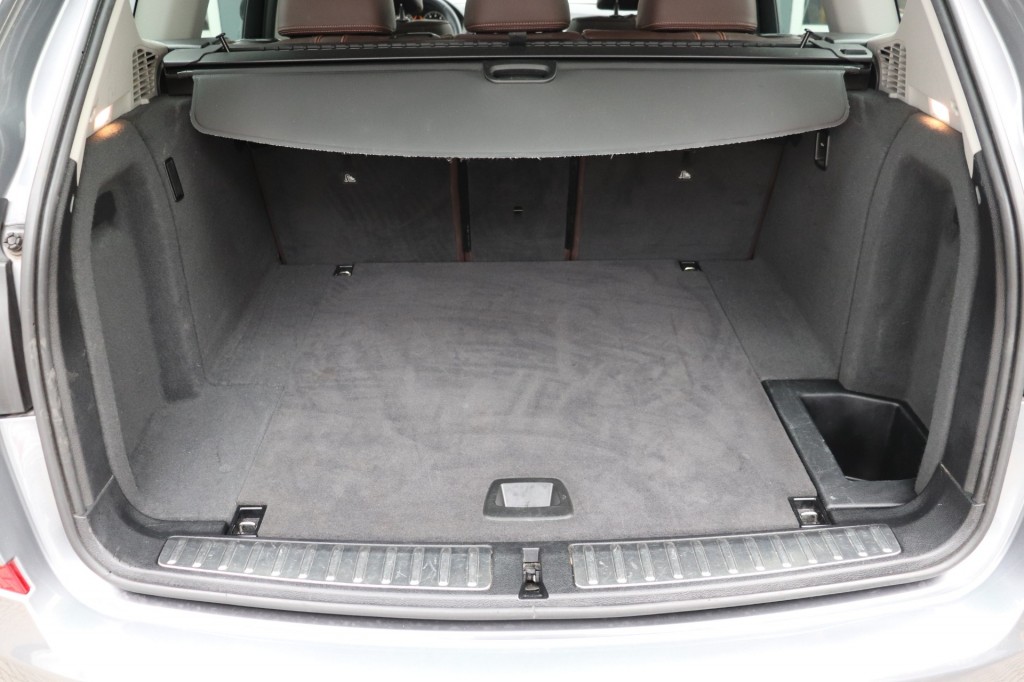 BMW-X3-XDRIVE 20I HIGH EXECUTIVE AUT/HEAD.UP/KEYLESS/ADAP.CR/LANEW.