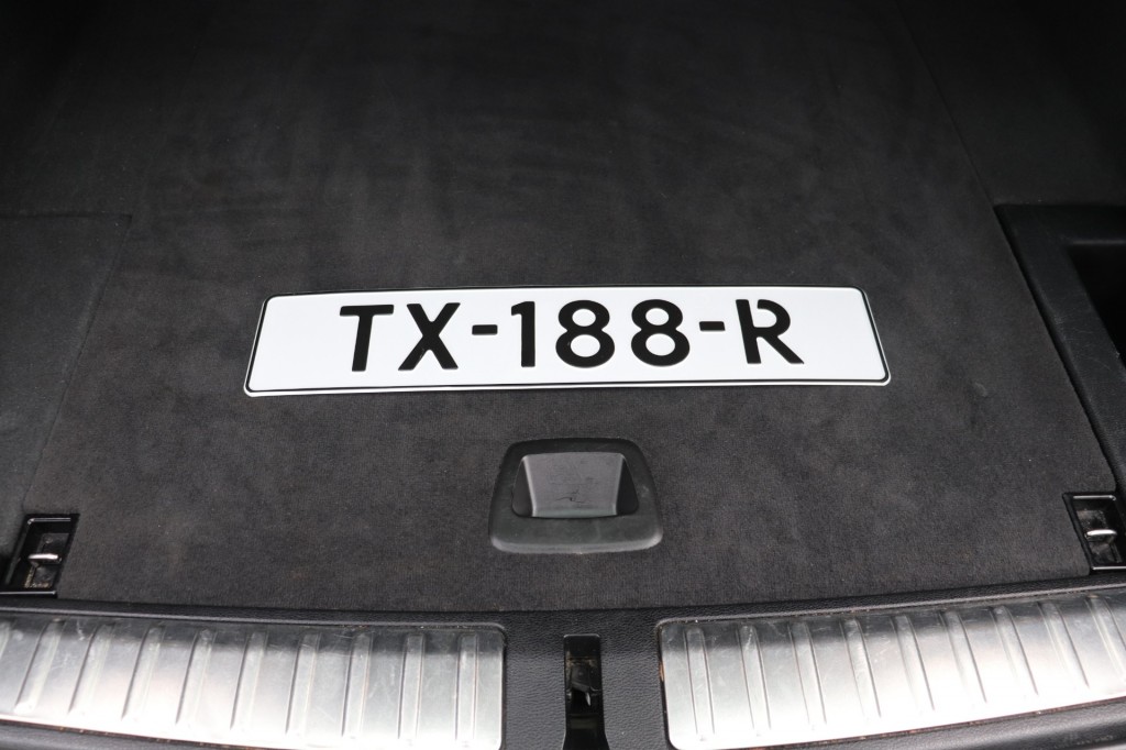 BMW-X3-XDRIVE 20I HIGH EXECUTIVE AUT/HEAD.UP/KEYLESS/ADAP.CR/LANEW.