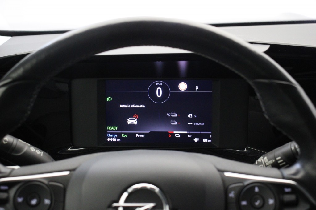 OPEL-MOKKA-E-Elegance 50-kWh 11kw - Carplay, Navi, Camera, Clima, Stoel/Stuur verwarming