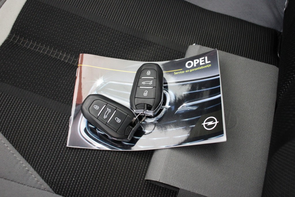 OPEL-MOKKA-E-Elegance 50-kWh 11kw - Carplay, Navi, Camera, Clima, Stoel/Stuur verwarming