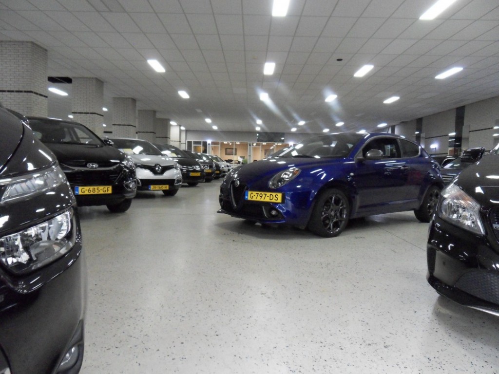 OPEL-CORSA-1.2 Anniversay Edition / AIRCO / CRUISE / NAVI / MULTIMEDIA