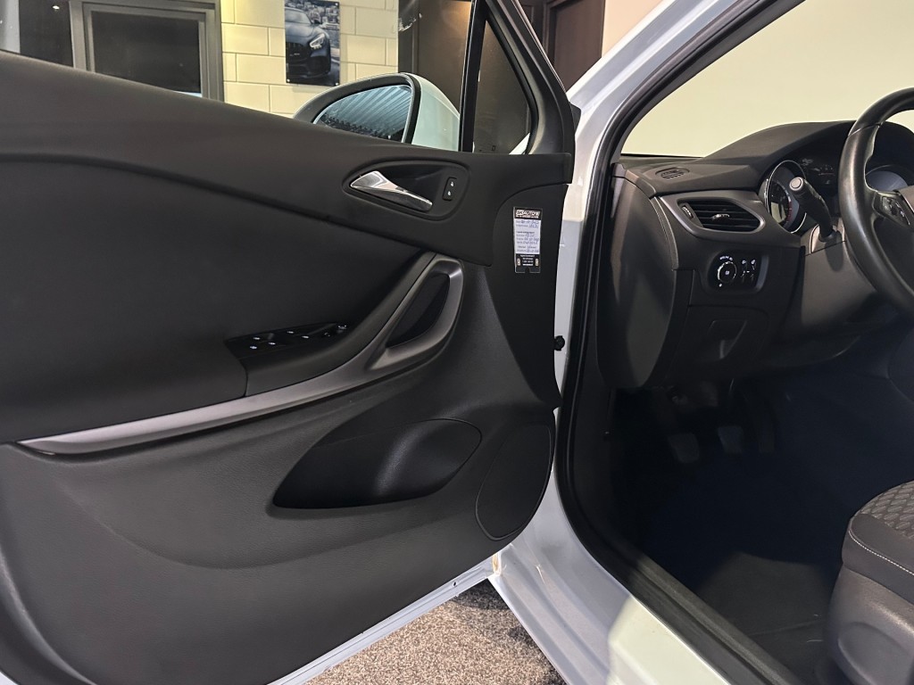 OPEL-ASTRA-1.0 EDITION NAP l TREKHAAK l AIRCO l LMV l ELEK RAMEN l