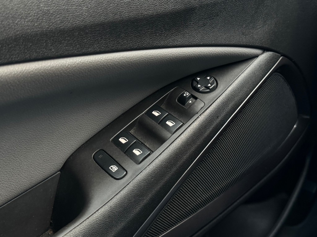 OPEL-CROSSLAND X-1.2 T 130pk Innovation - camera - navi - climate control