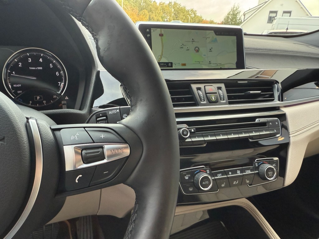 BMW-X2-sDrive18i M-Sport,HUD,LED,Leer,Camera,NaviPro,Dealer OH,Stoelverw